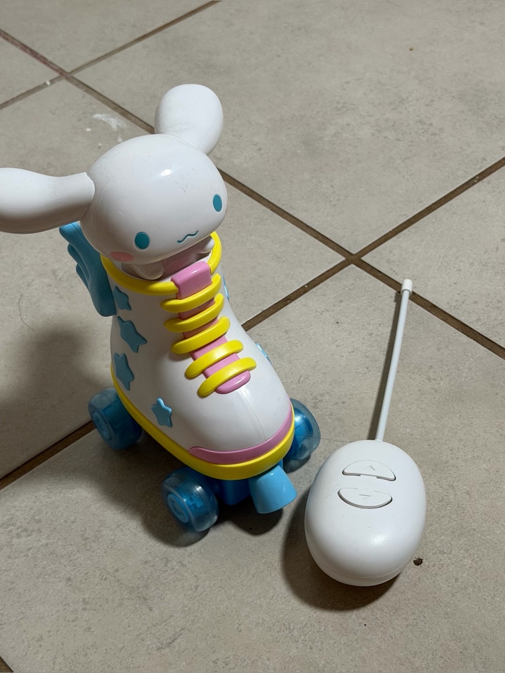 Sanrio Cinnamoroll remote control rollerskate figure toy